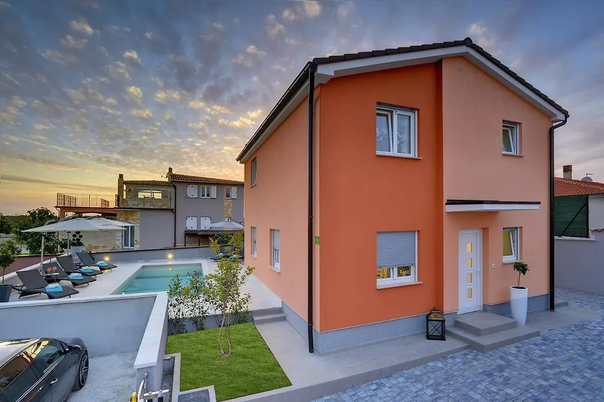 Casa Jadreski Pula 0*,